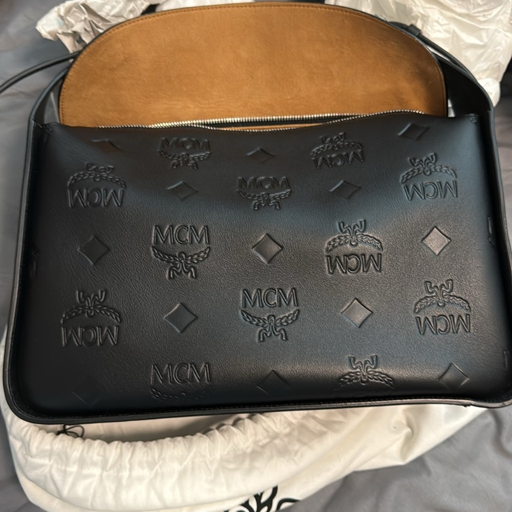 MCM Aren Flap Hobo Bag in Embossed Monogram - Picture 3 of 7
